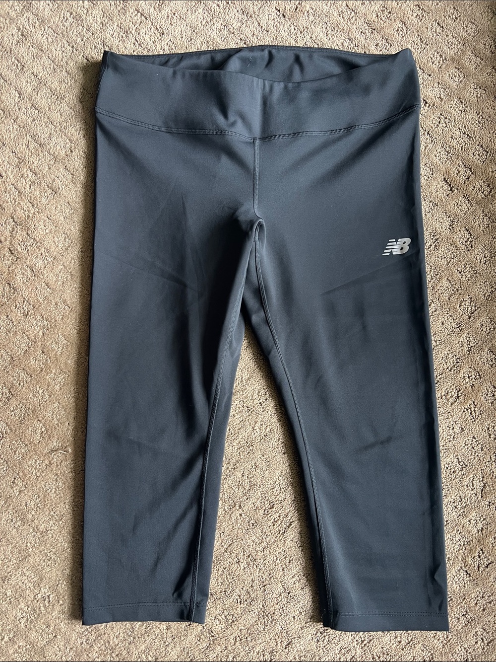 Women’s New Balance Black Capri Athletic Leggings